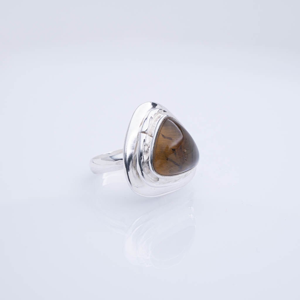 Green Amber Ring, Demetra