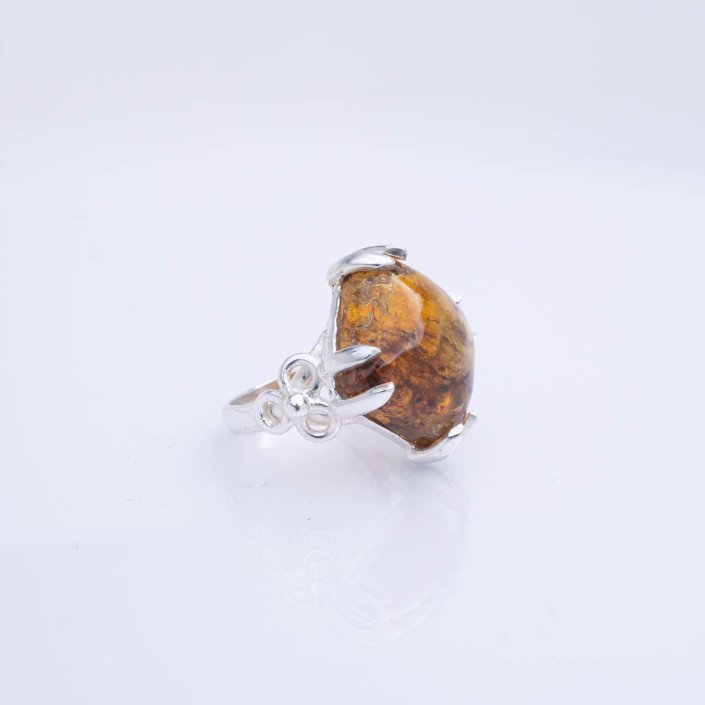 Green Amber Ring, Ursa