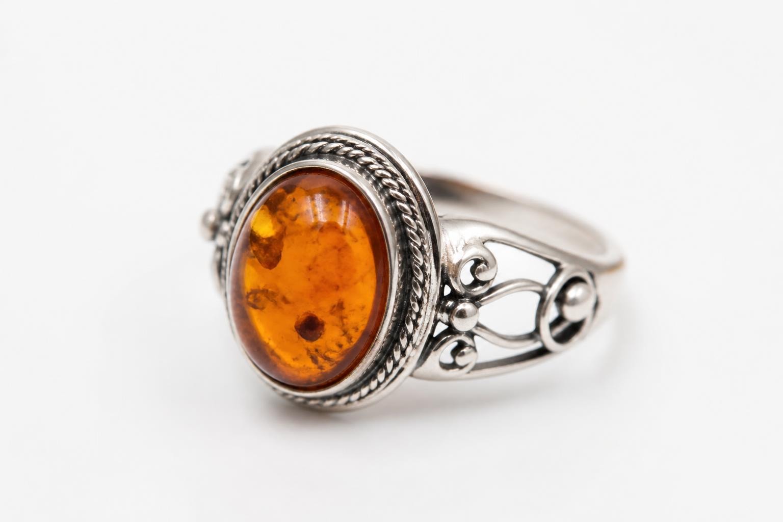 Amber and Silver Rings: Your Complete 2026 Guide - Larimar Creations