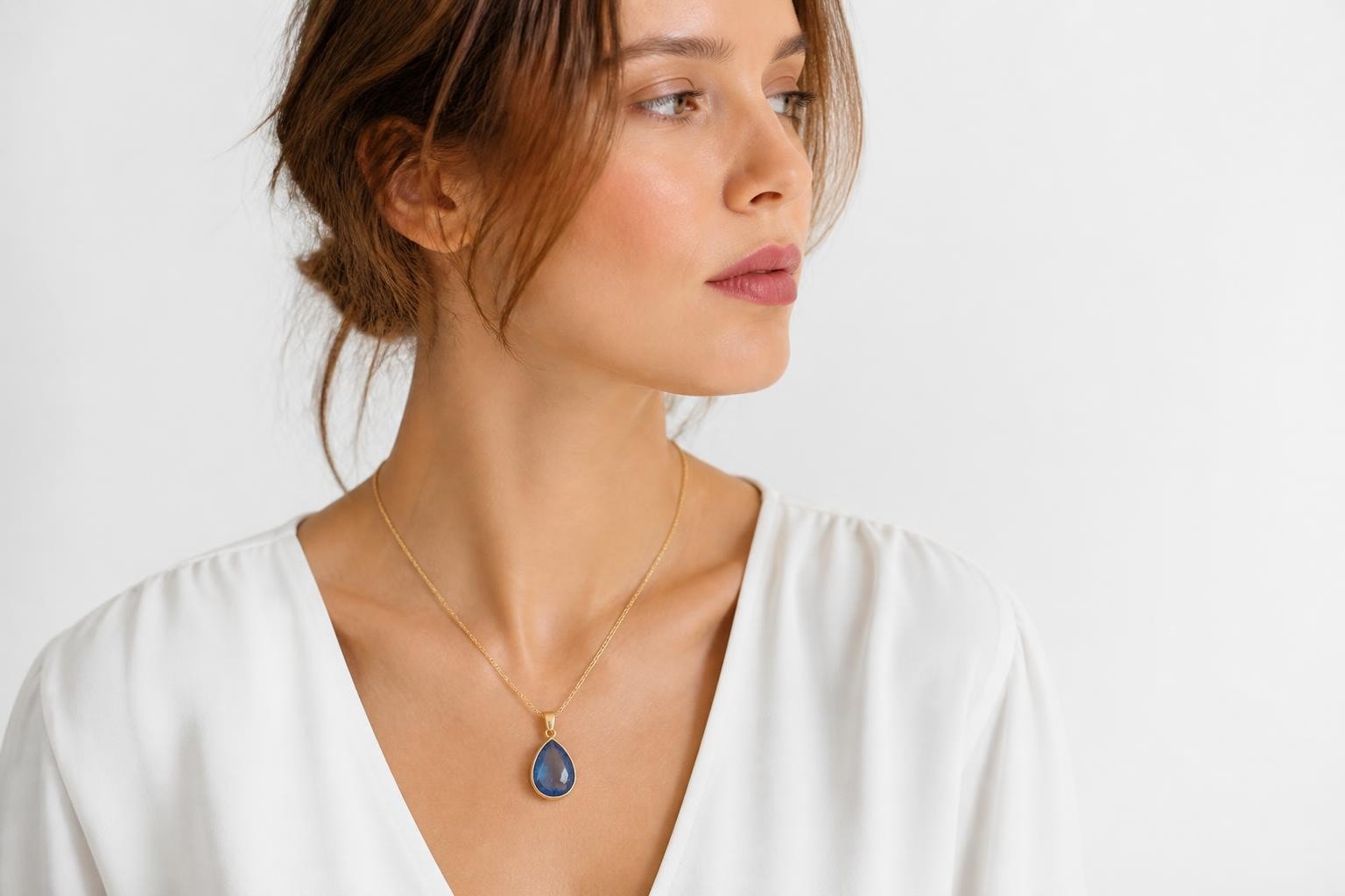 Pendant Necklace Blue: A Guide to Stunning Jewelry - Larimar Creations