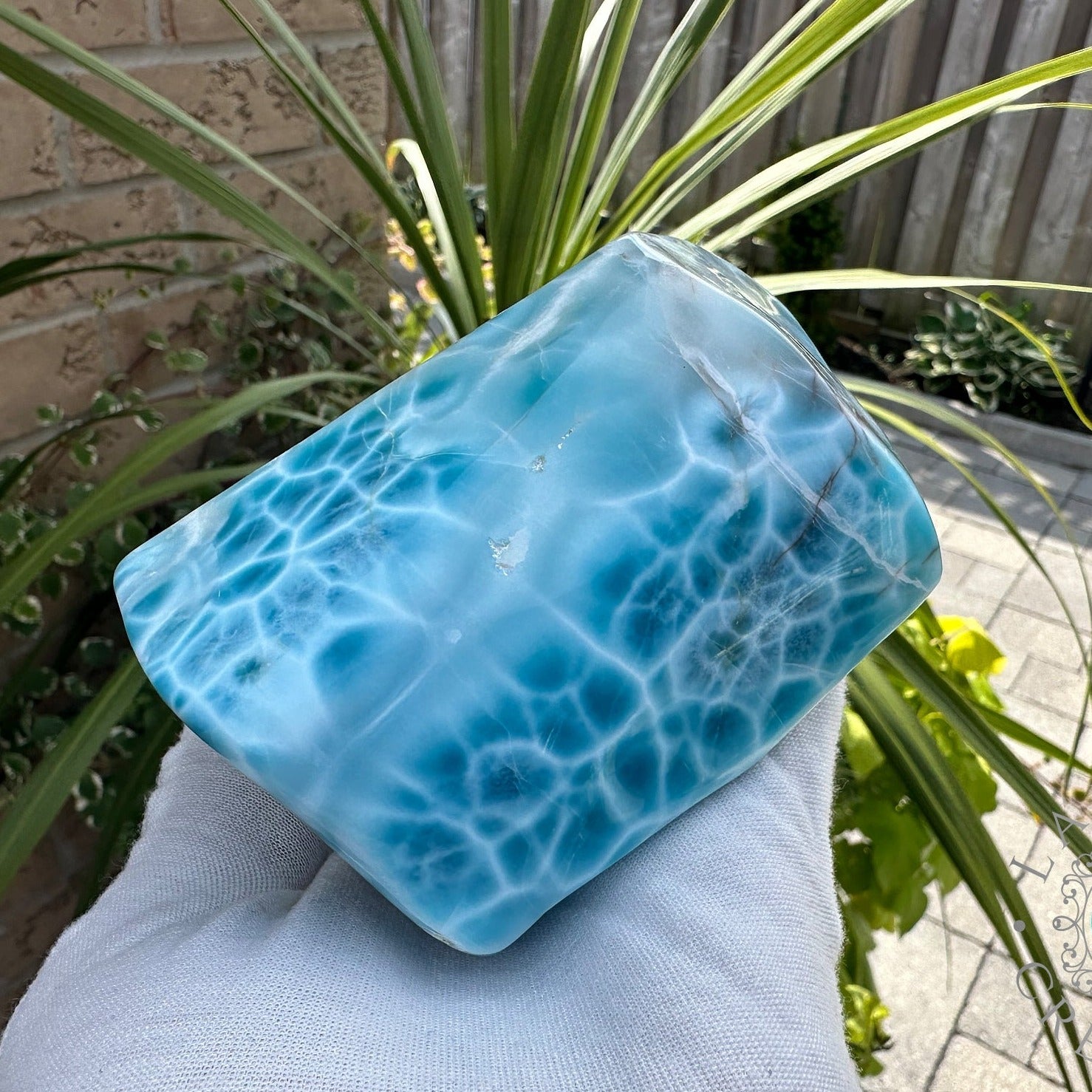 AAA BIG LARIMAR CABOCHON, KIDNEY PATTERN. - Larimar Creations