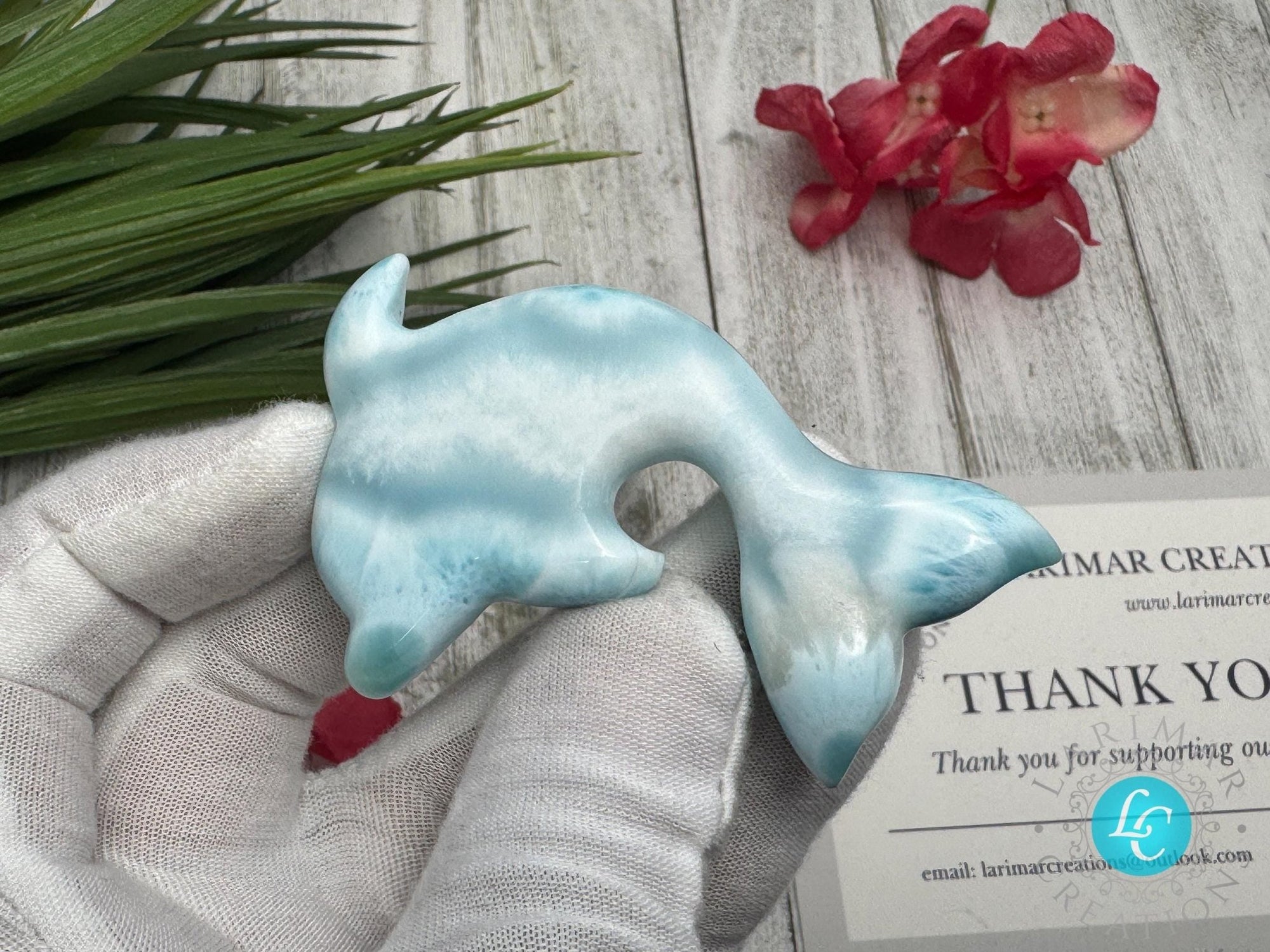 Handcrafted Larimar Dolphin Carving – Ocean-Inspired Larimar Sculpture, Healing Crystal Home Decor, Unique Gift for Sea Lovers