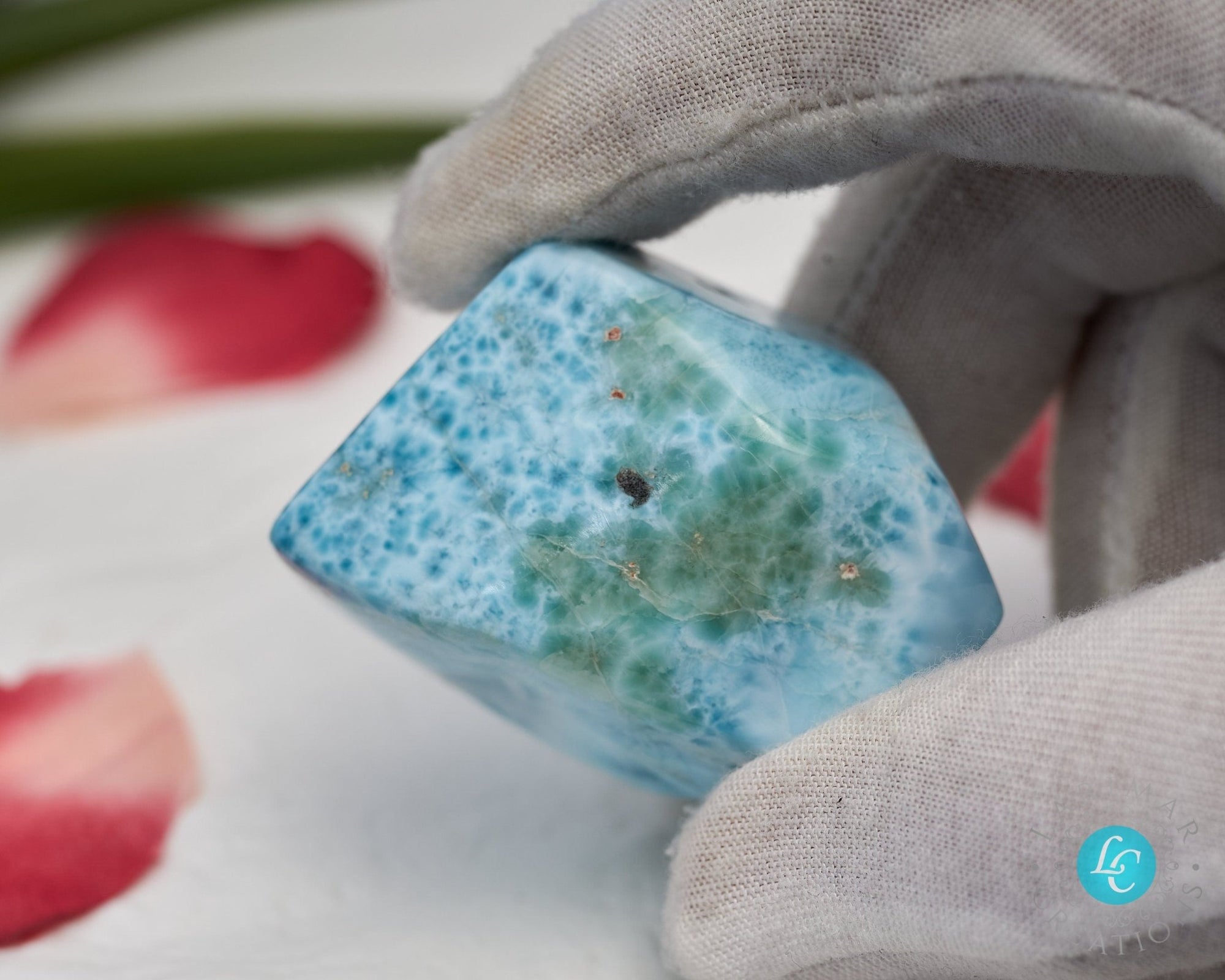 91.g Raw Larimar Big Cabochon all sides polished Larimar turtleback top quality authentic dominican larimar