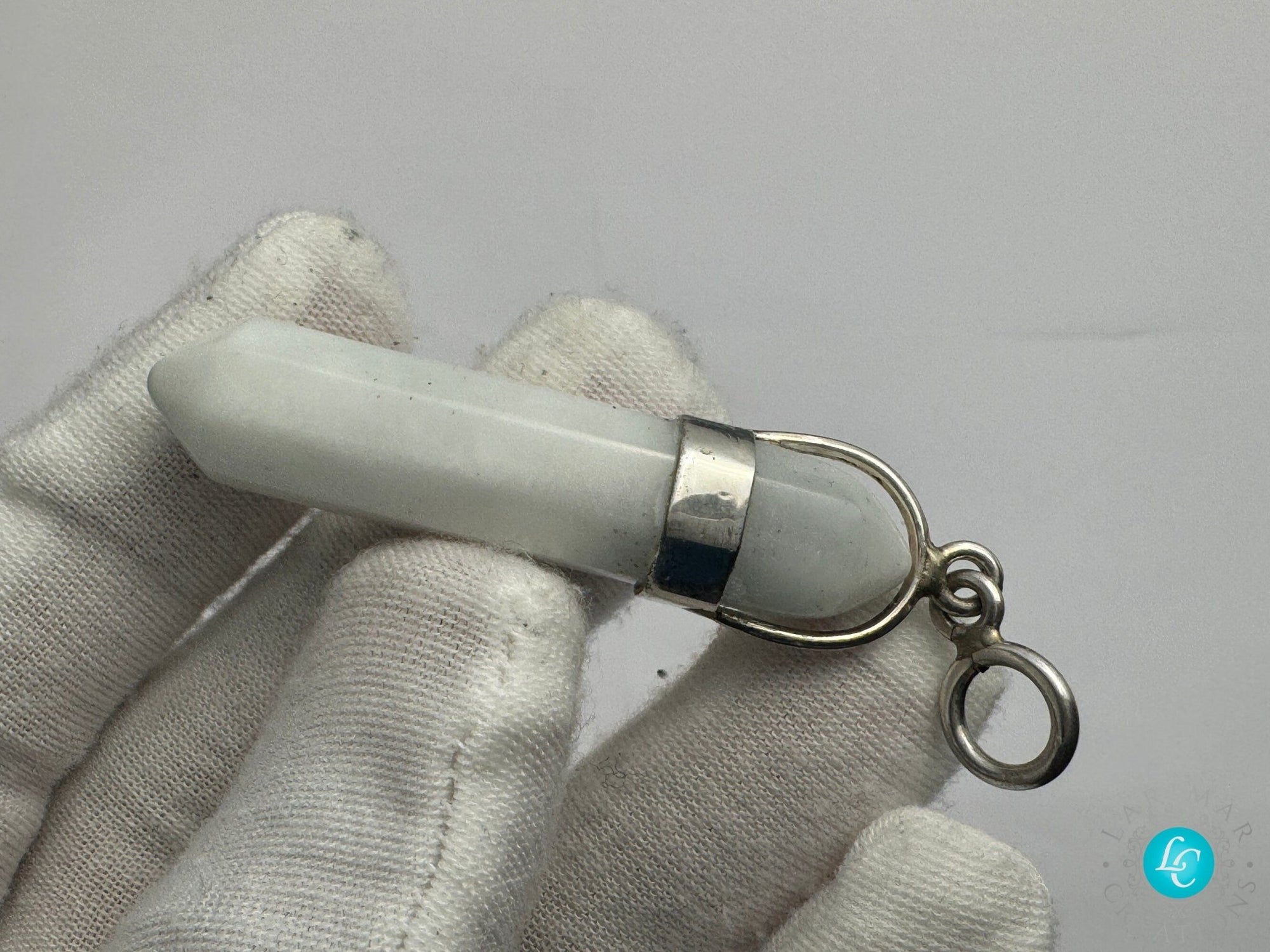 Larimar Pointer Pendant with Silver - Larimar Creations