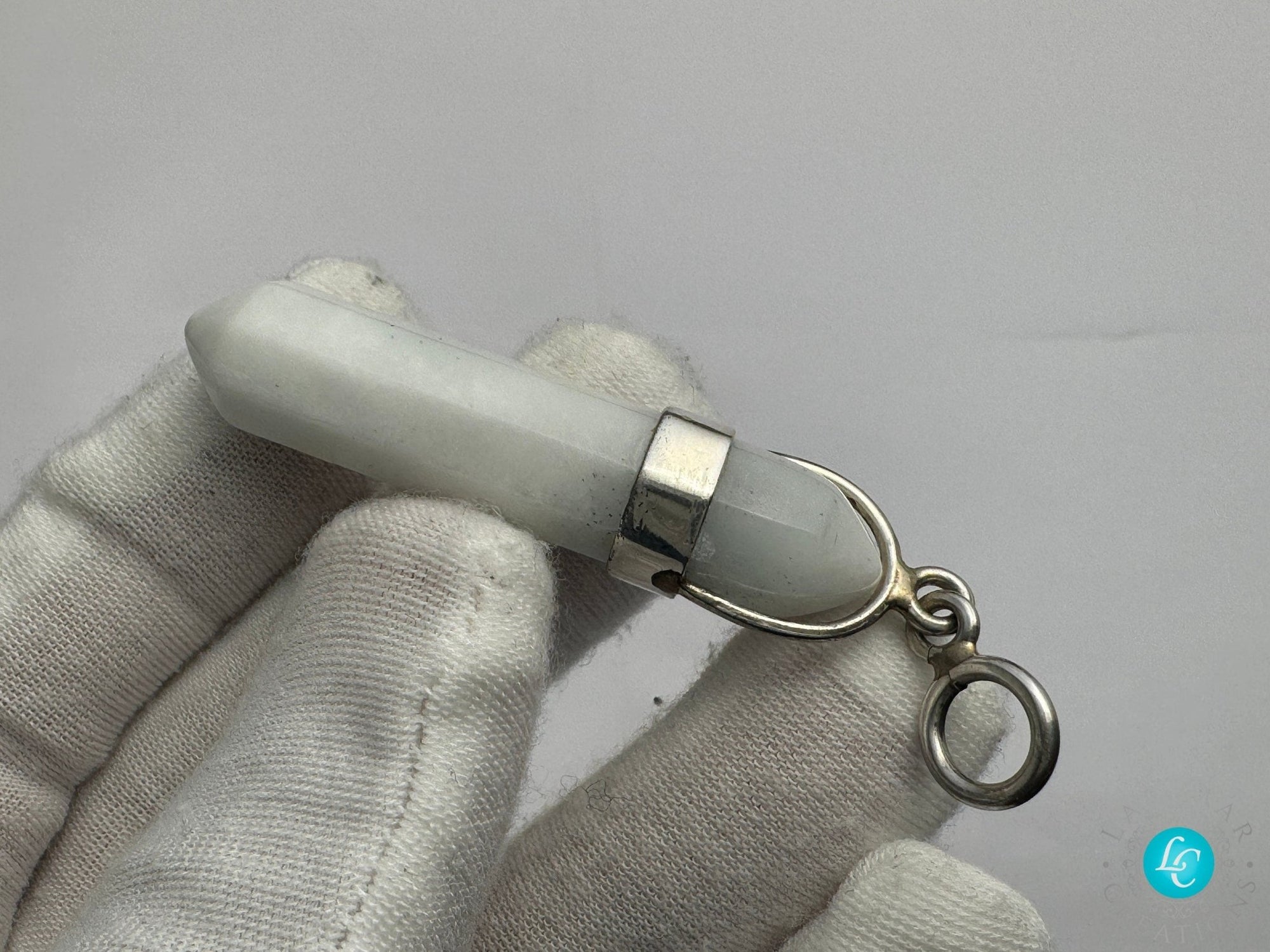 Larimar Pointer Pendant with Silver - Larimar Creations