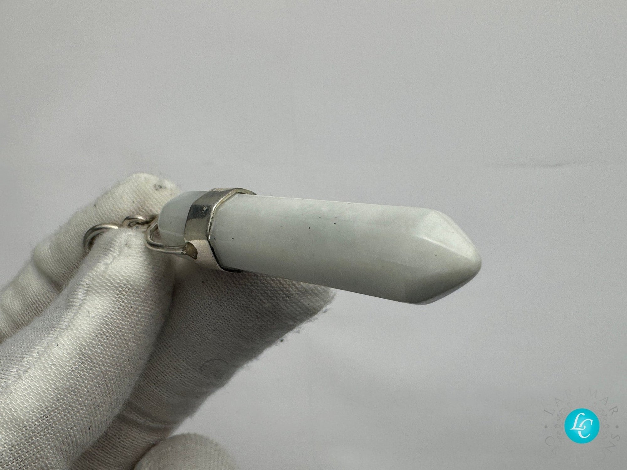 Larimar Pointer Pendant with Silver - Larimar Creations