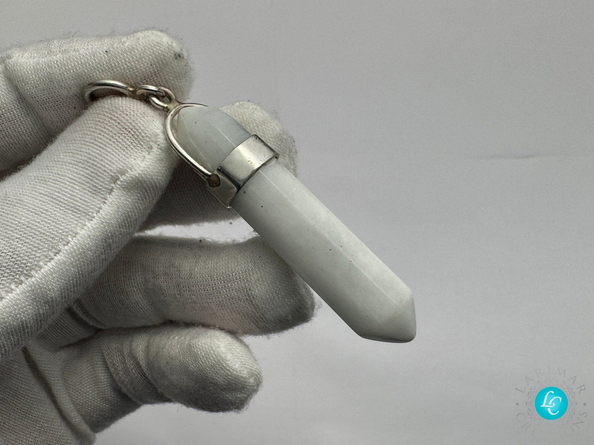 Larimar Pointer Pendant with Silver - Larimar Creations