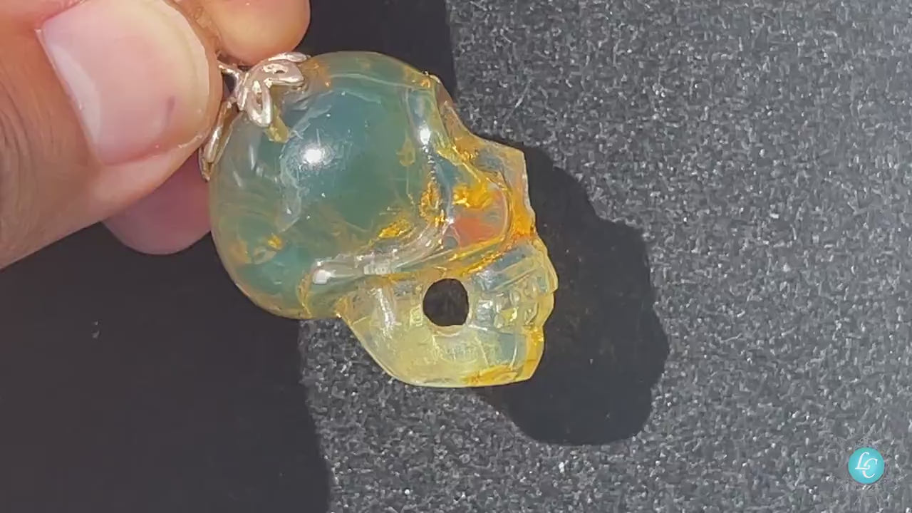 Skull, Dominican Amber Skull Carving, Amber Skull, Amber Skull pendant, Realistic Skull Necklace Carving in Authentic Dominican Amber