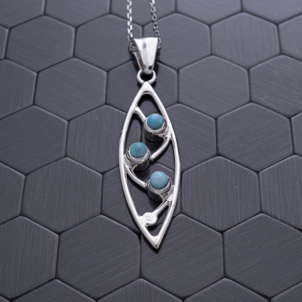 Larimar Pendant, Naya