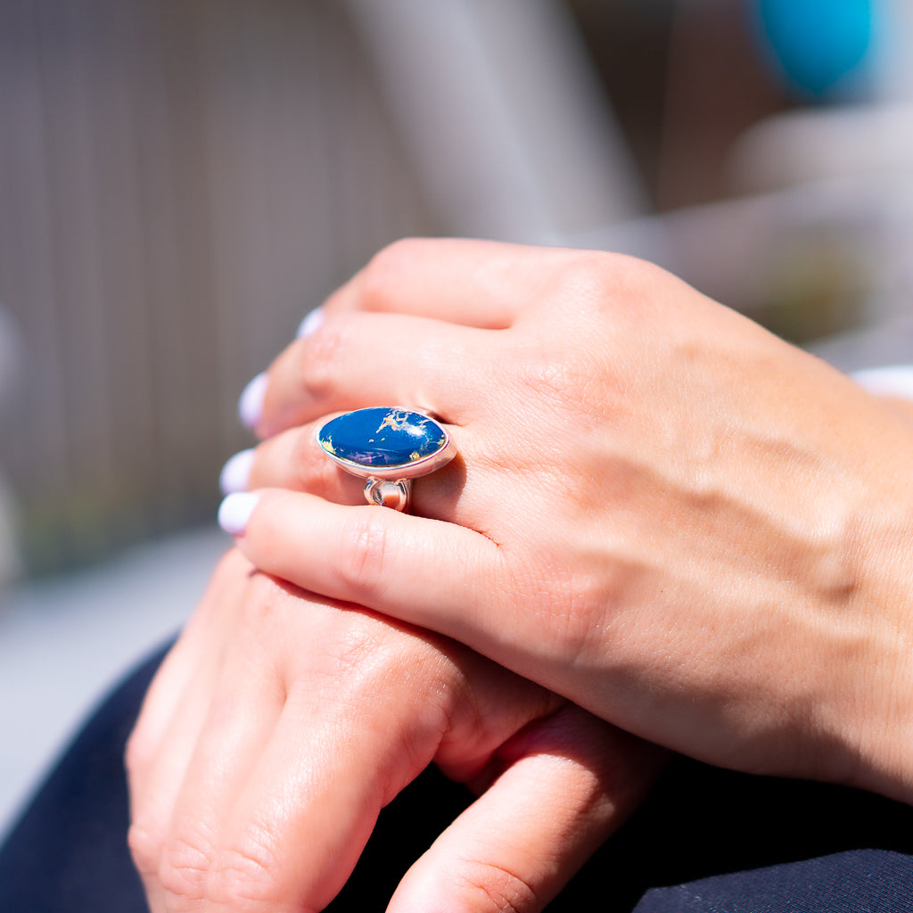 Blue Amber Ring, Aliyah