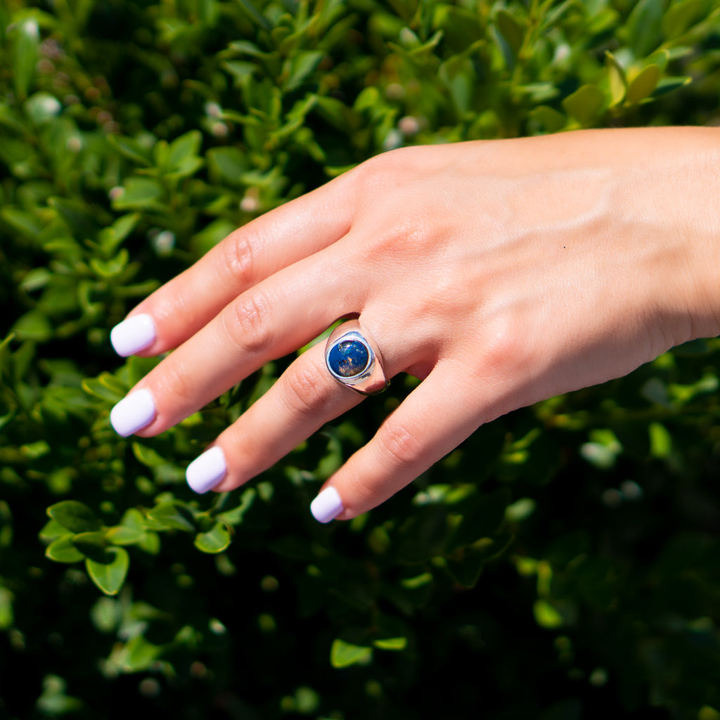 Blue Amber Ring, Mattea