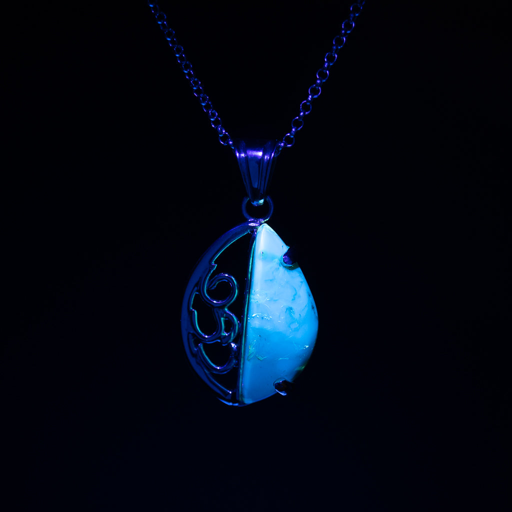 Blue Amber Pendant, Magda