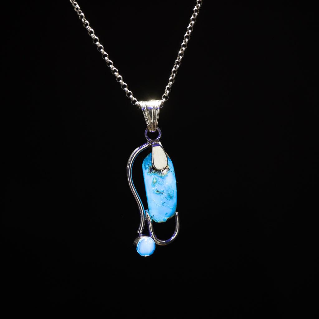 Blue Amber Pendant, Linza