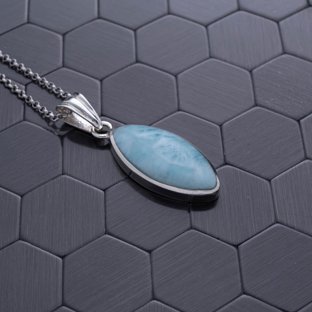 Larimar Pendant, Luna