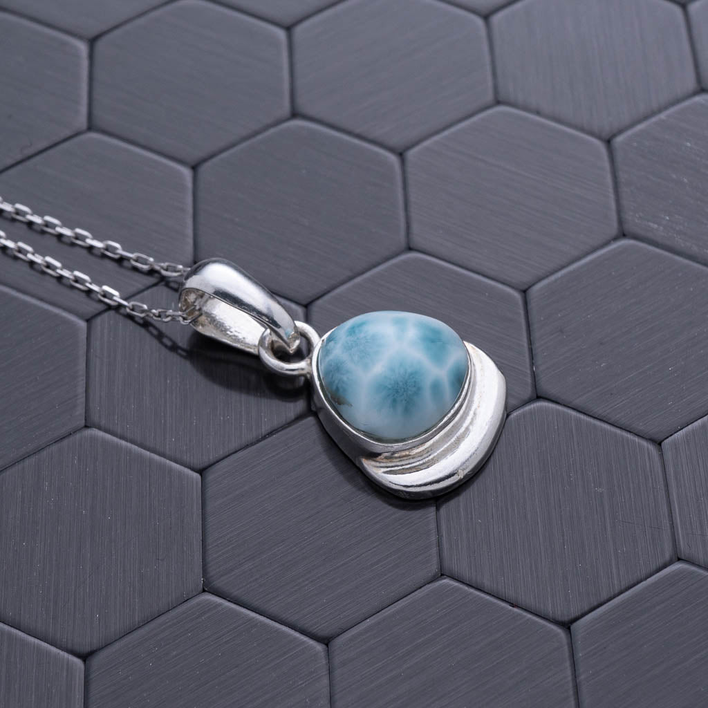 Larimar Pendant, Zora