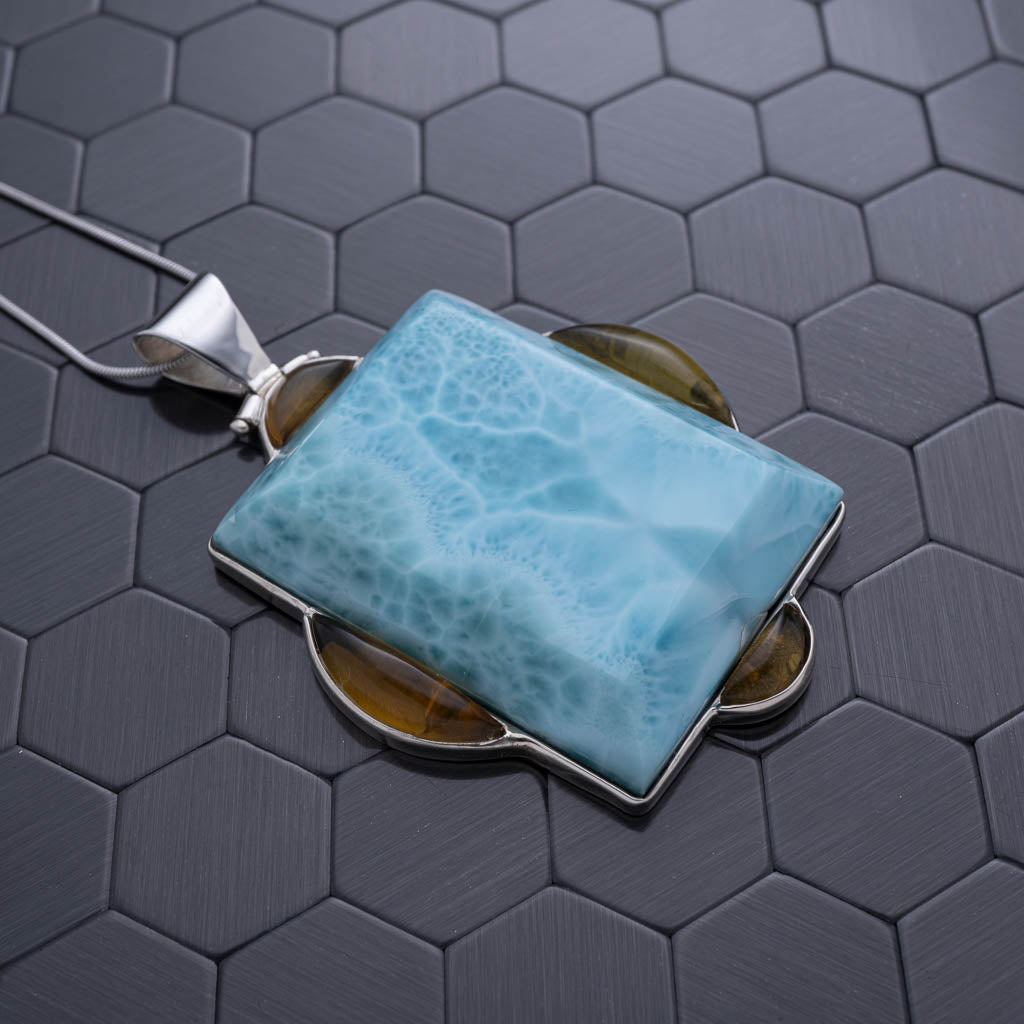 Larimar Pendant, Camila