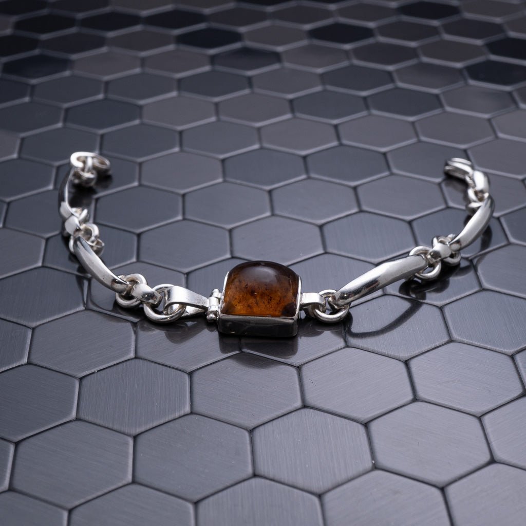 Green Amber Bracelet, Eeva