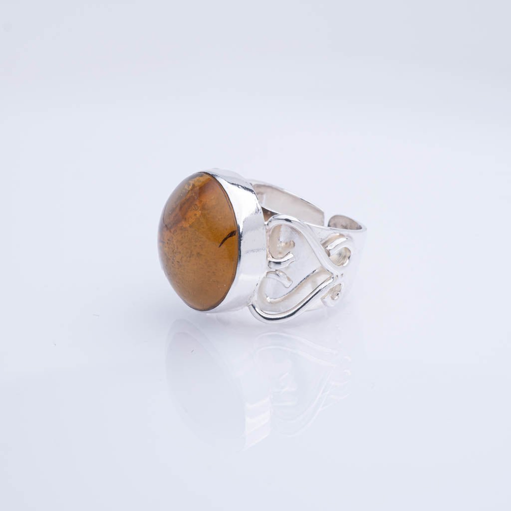 Green Amber Ring, Clara