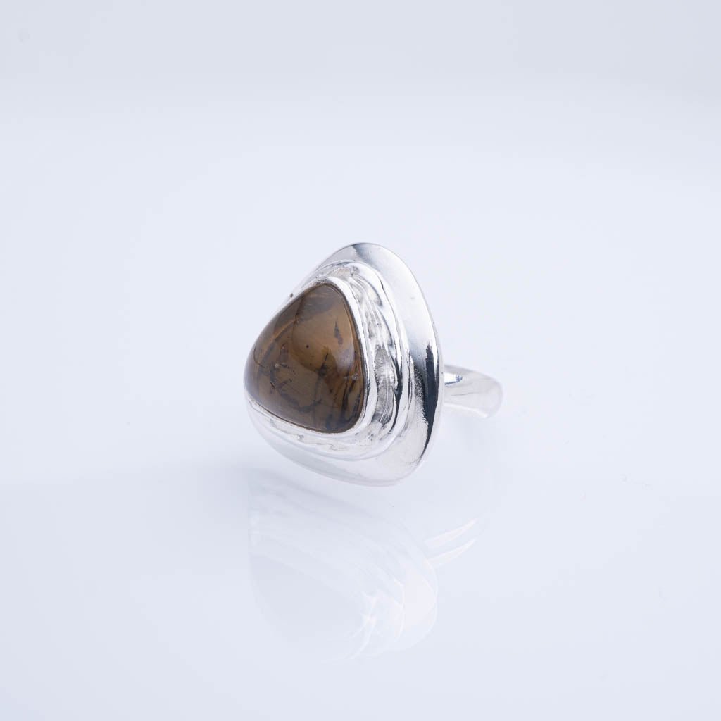 Green Amber Ring, Demetra