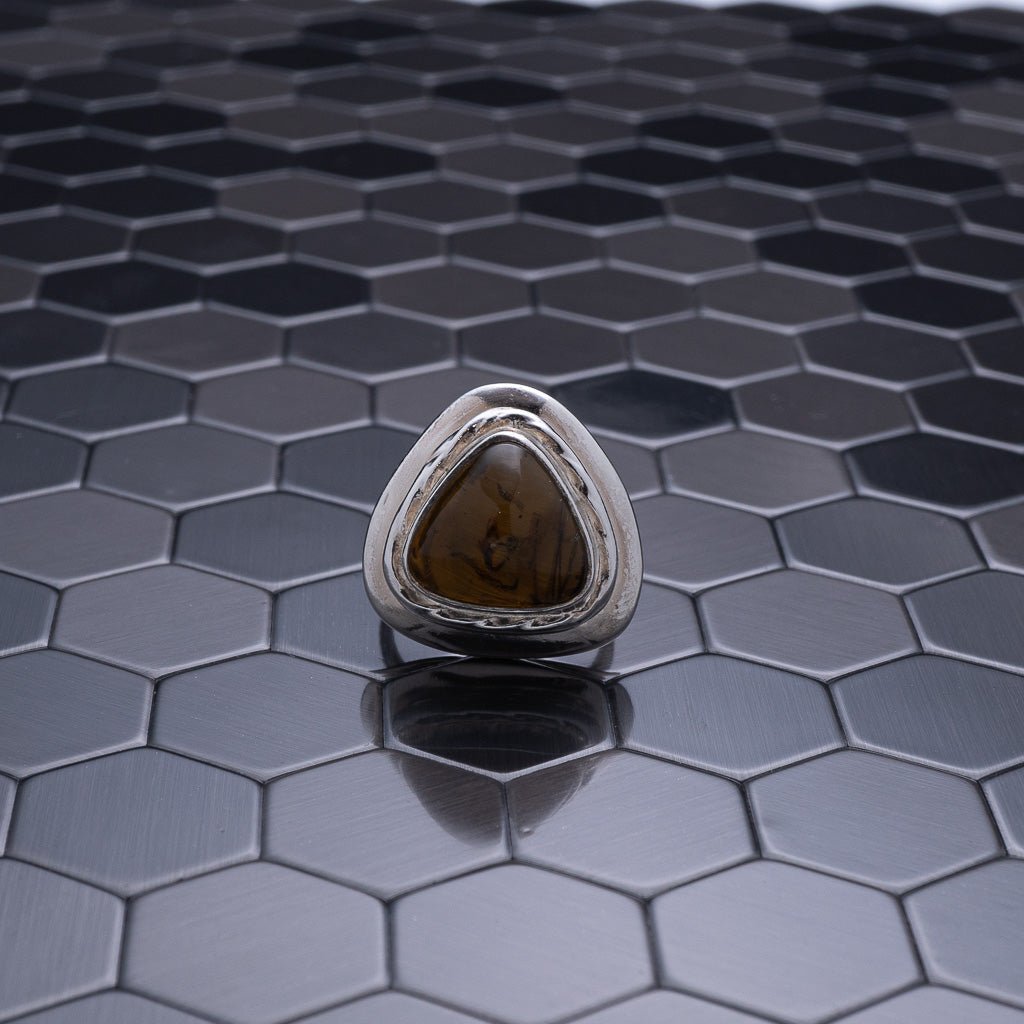 Green Amber Ring, Demetra