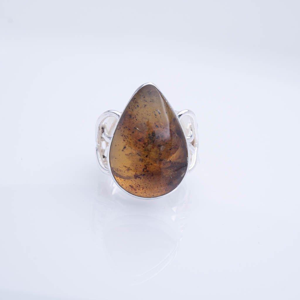 Green Amber Ring, Lenore