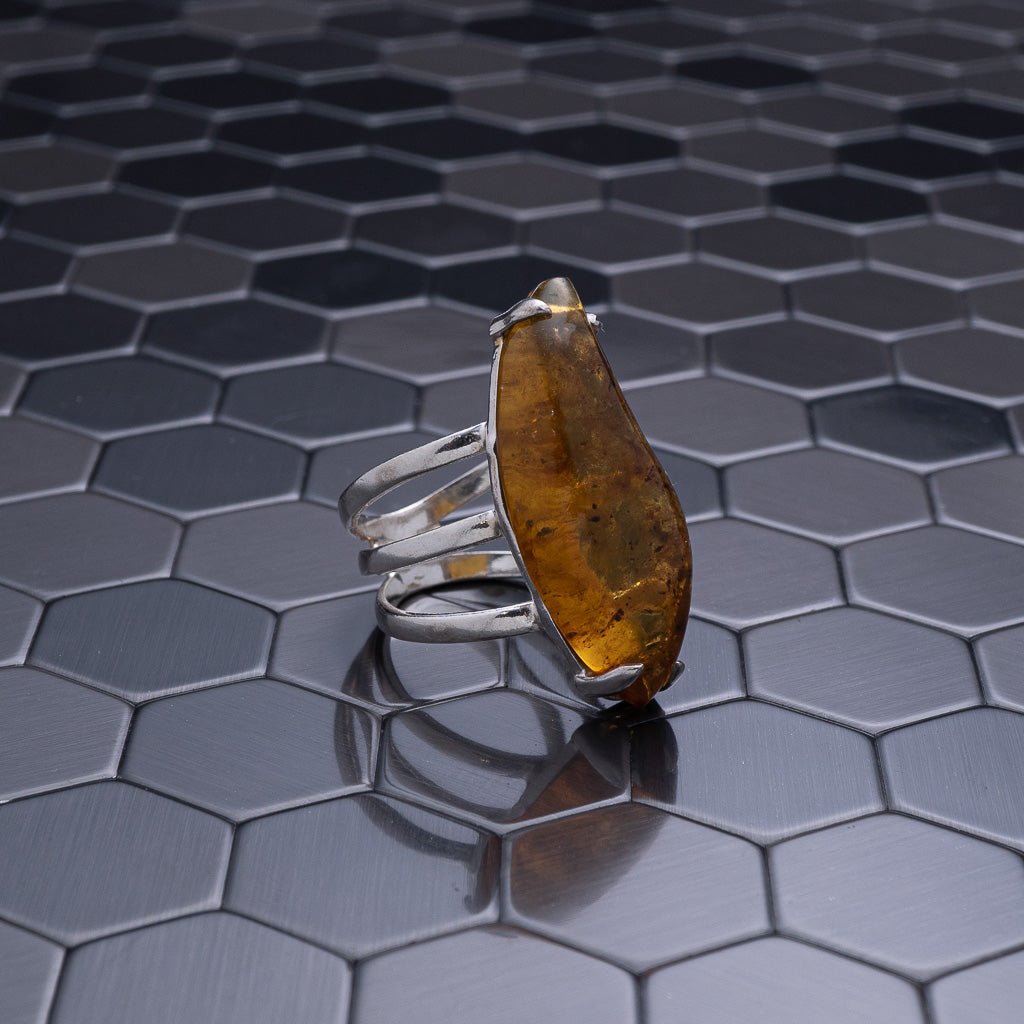 Green Amber Ring, Oriana