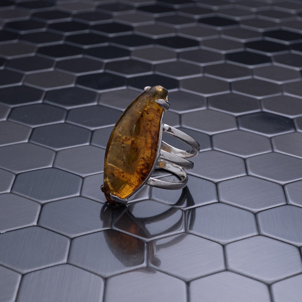 Green Amber Ring, Oriana