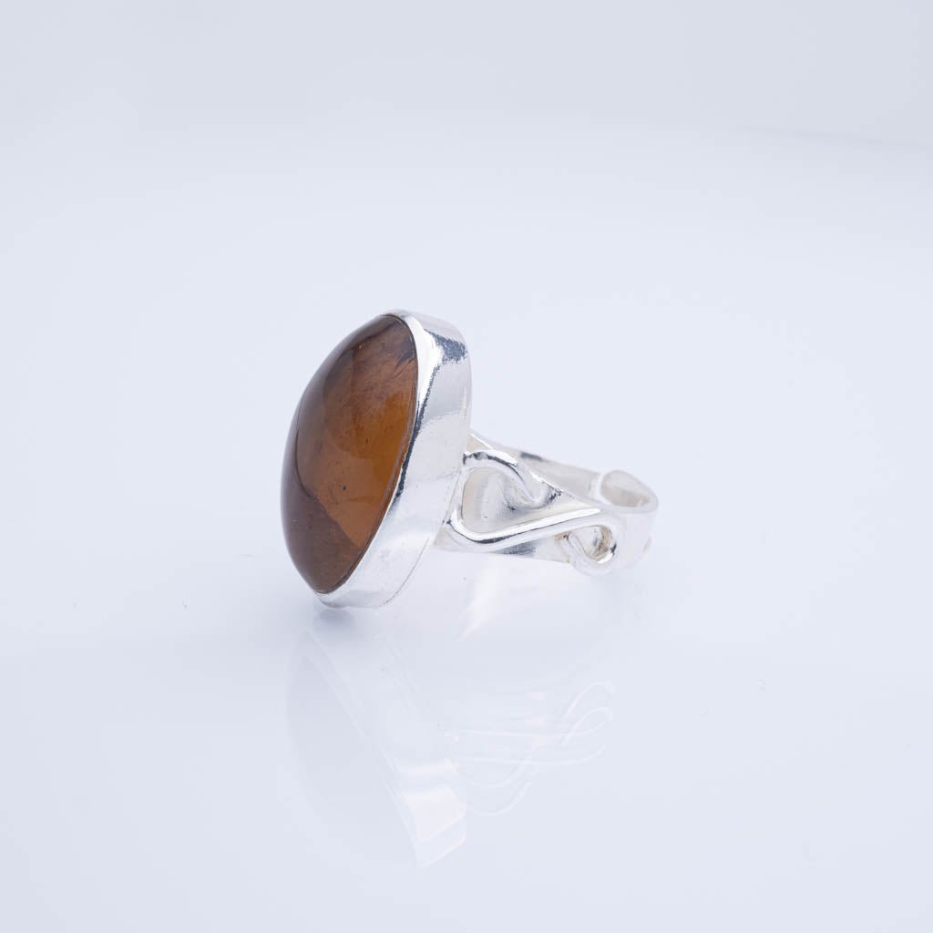 Green Amber Ring, Rena