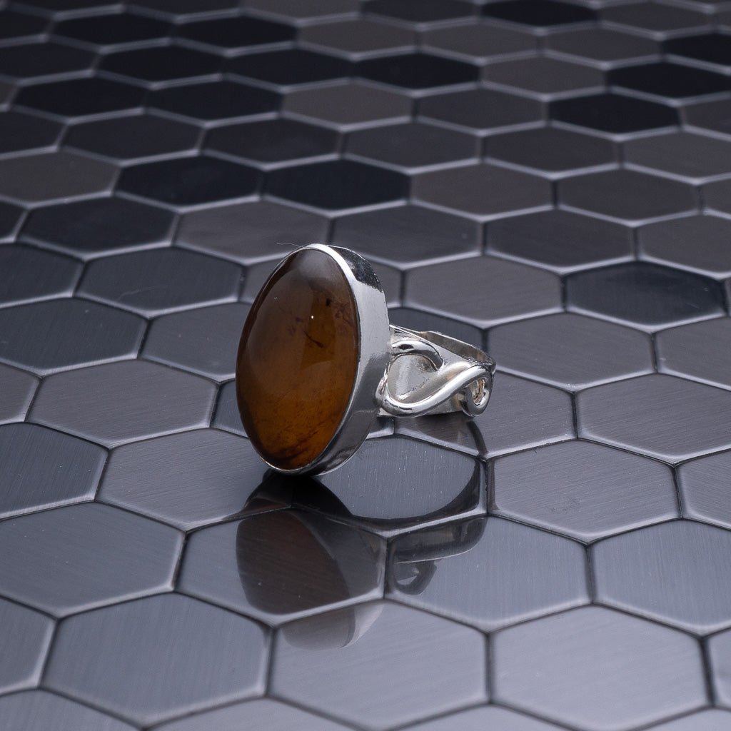 Green Amber Ring, Rena