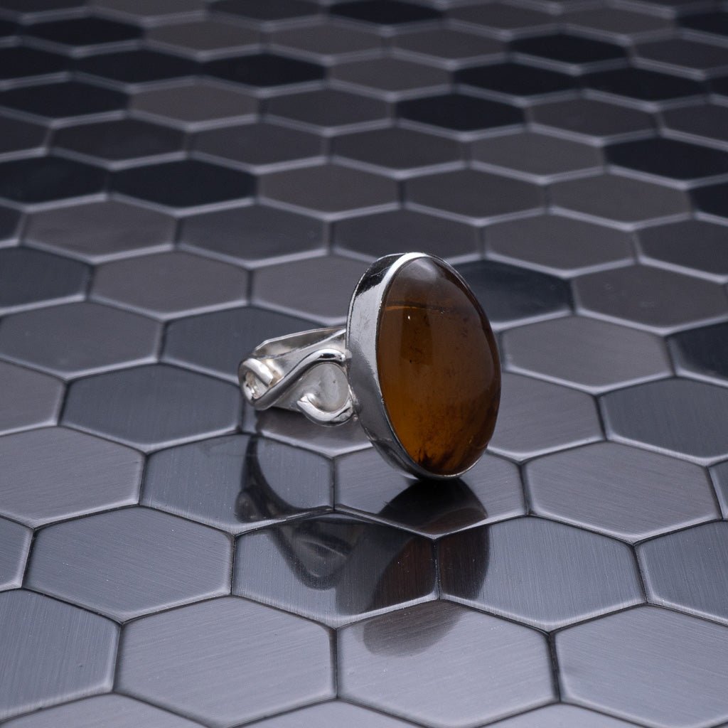Green Amber Ring, Rena