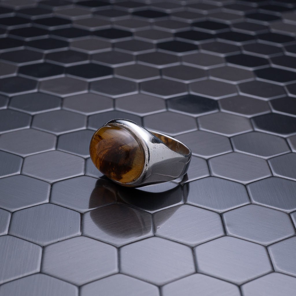 Green Amber Ring, Sabia