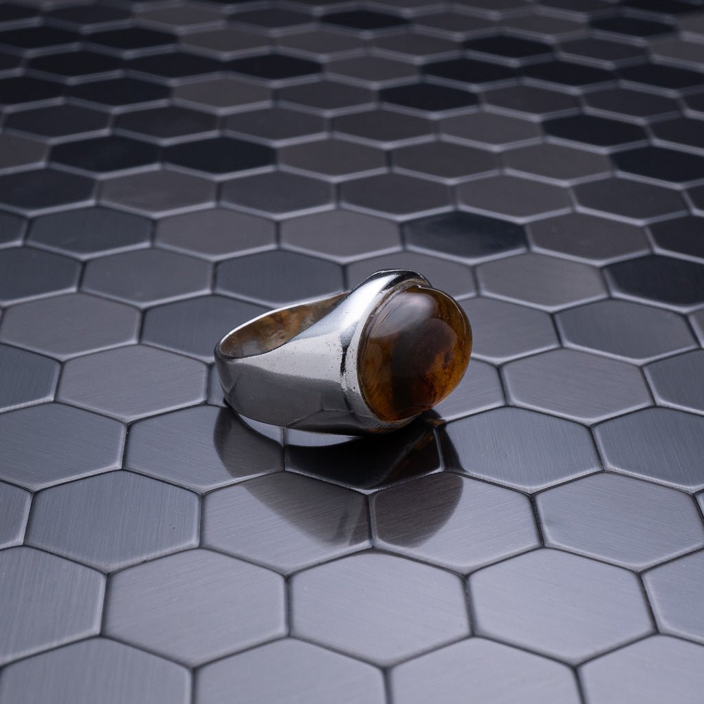 Green Amber Ring, Sabia