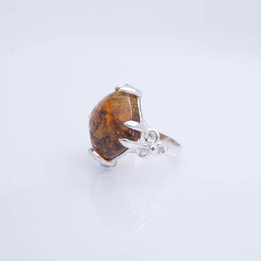 Green Amber Ring, Ursa