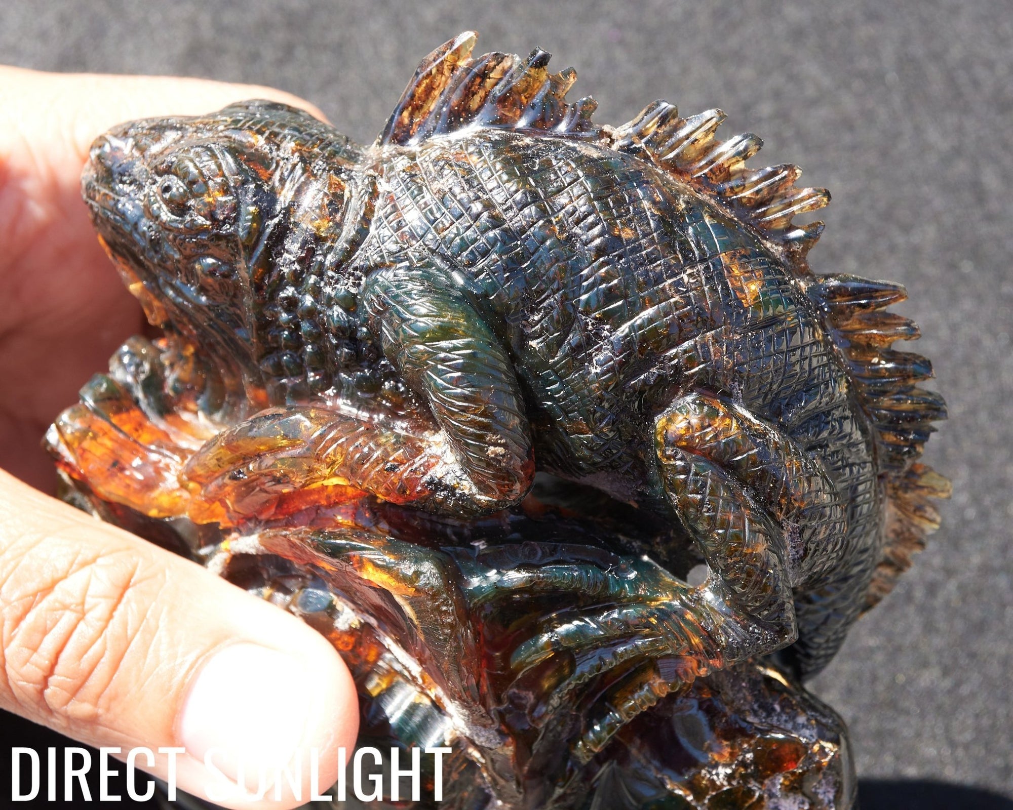 Handcrafted Dominican Amber Iguana Sculpture | Artisan Carving - Larimar Creations