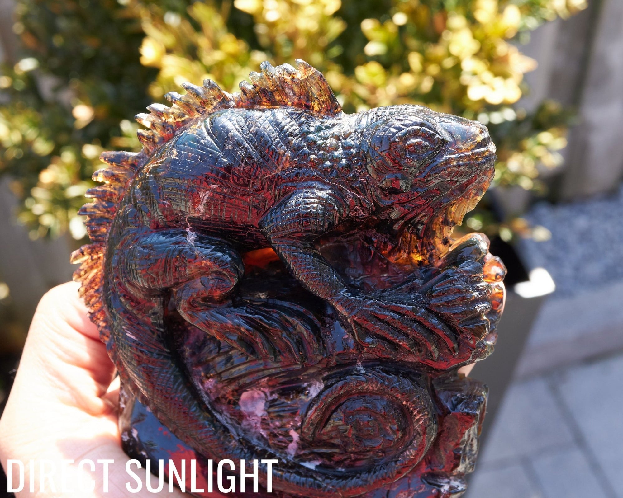 Handcrafted Dominican Amber Iguana Sculpture | Artisan Carving - Larimar Creations