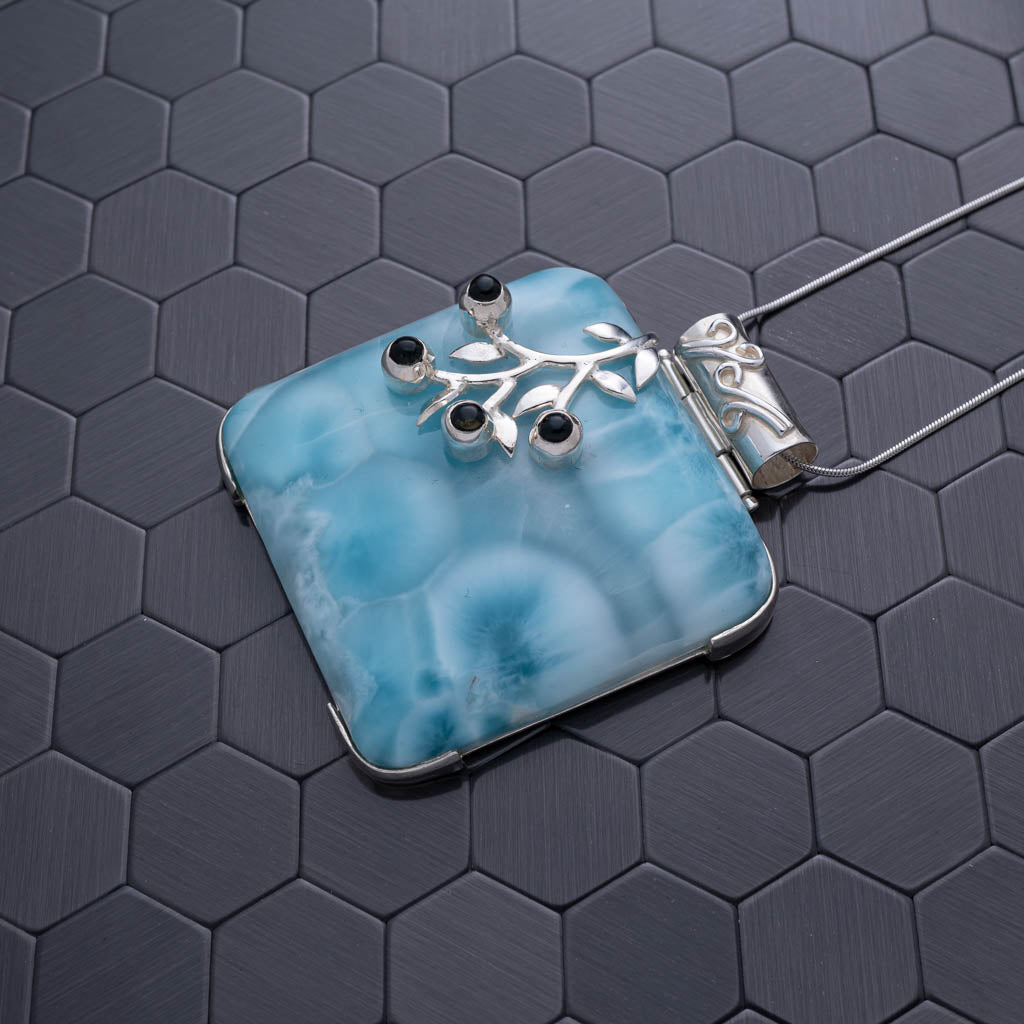 Larimar Pendant, Fleur
