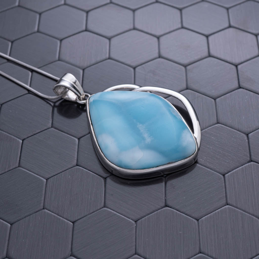 Larimar Pendant, Lilia
