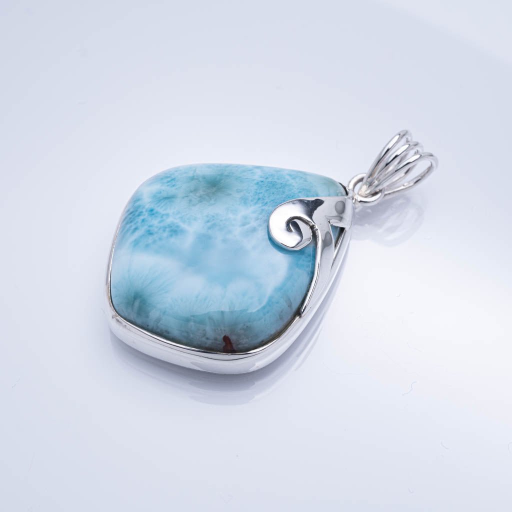 Larimar Pendant, Lucia
