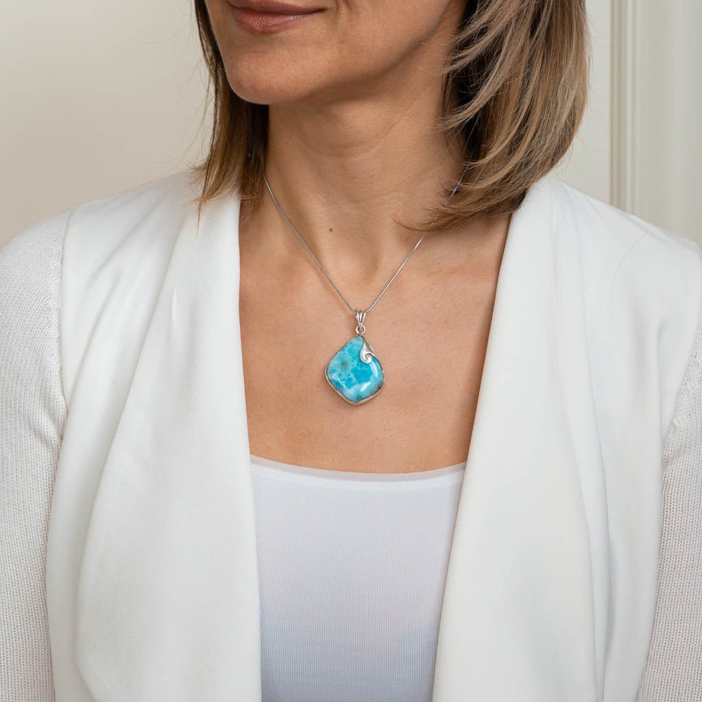 Larimar Pendant, Lucia