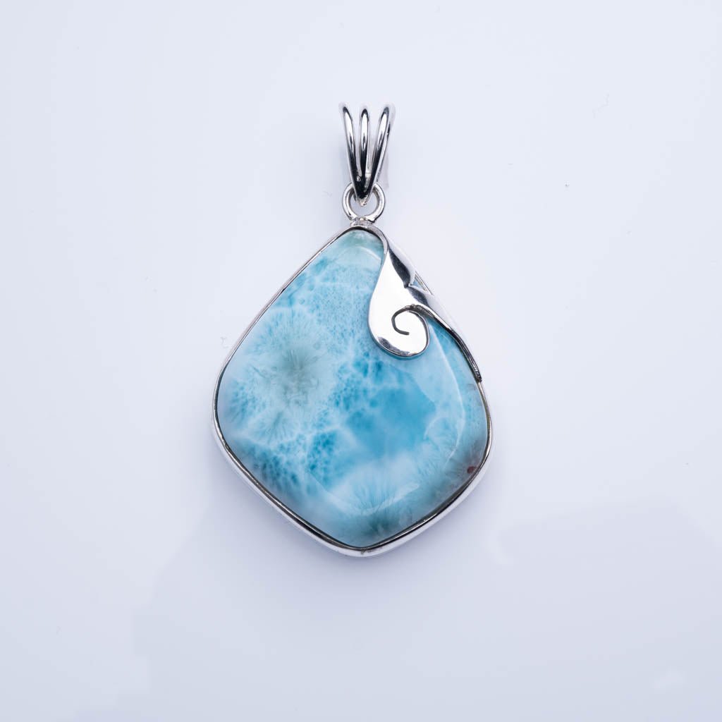 Larimar Pendant, Lucia