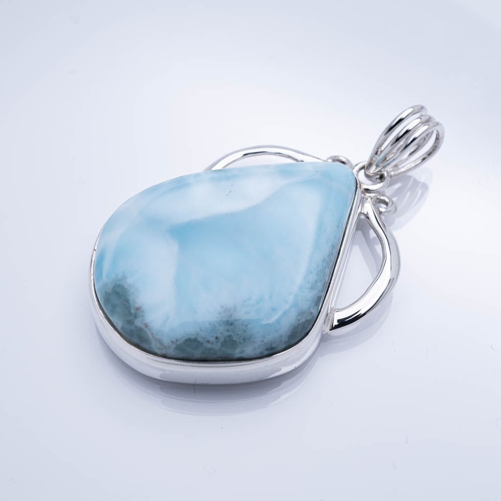 Larimar Pendant, Talia