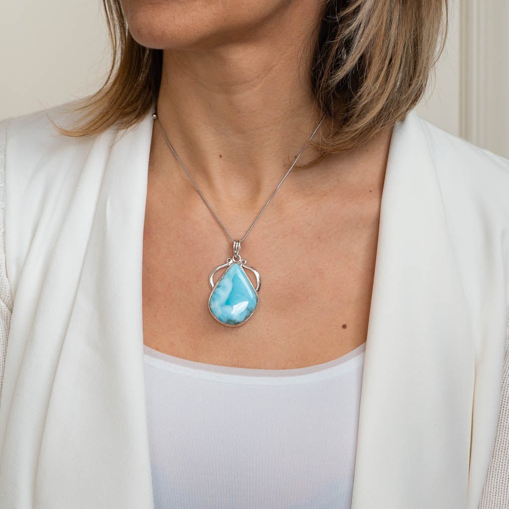 Larimar Pendant, Talia