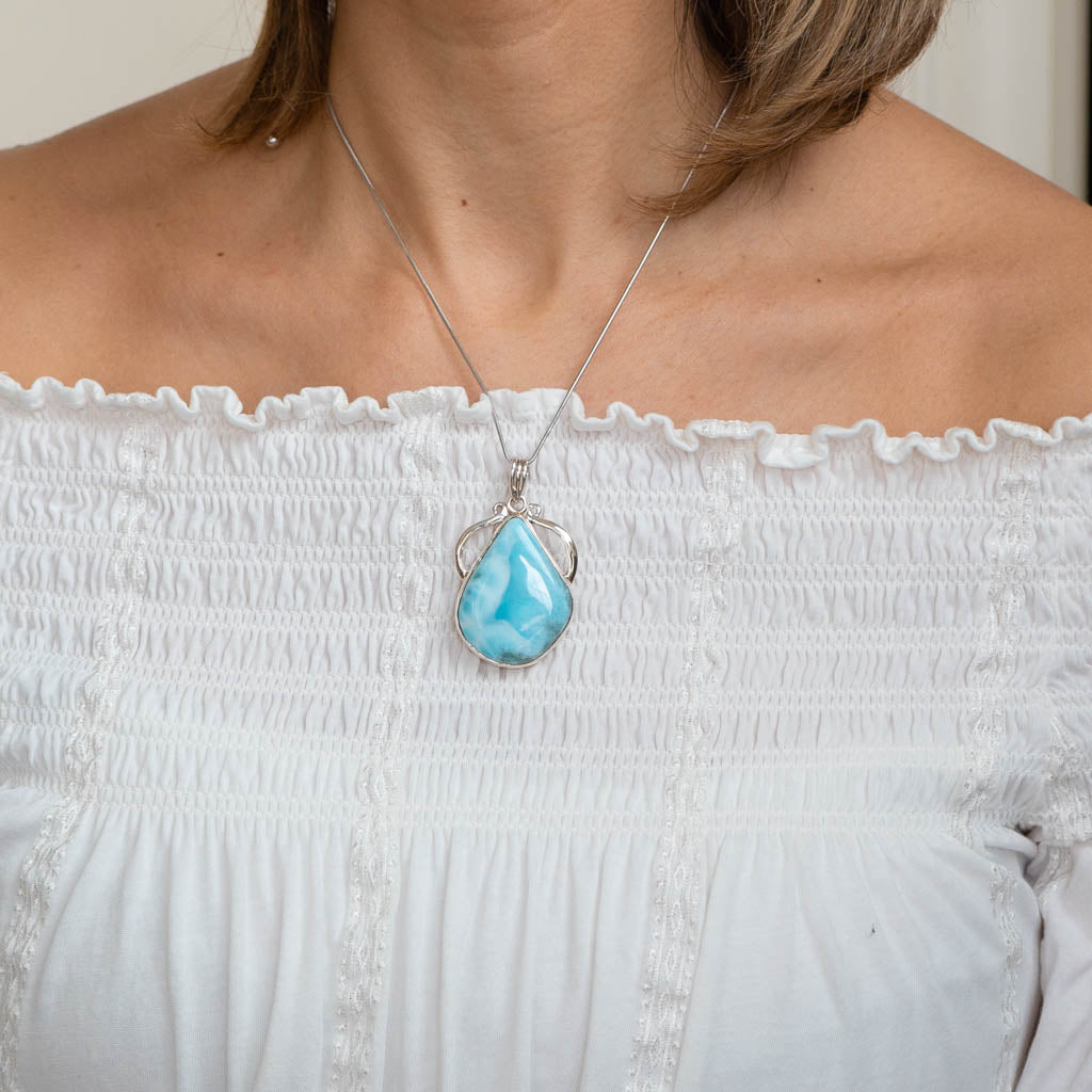 Larimar Pendant, Talia