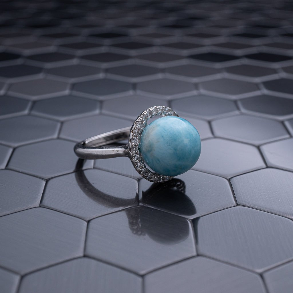 Larimar Ring, Jionni