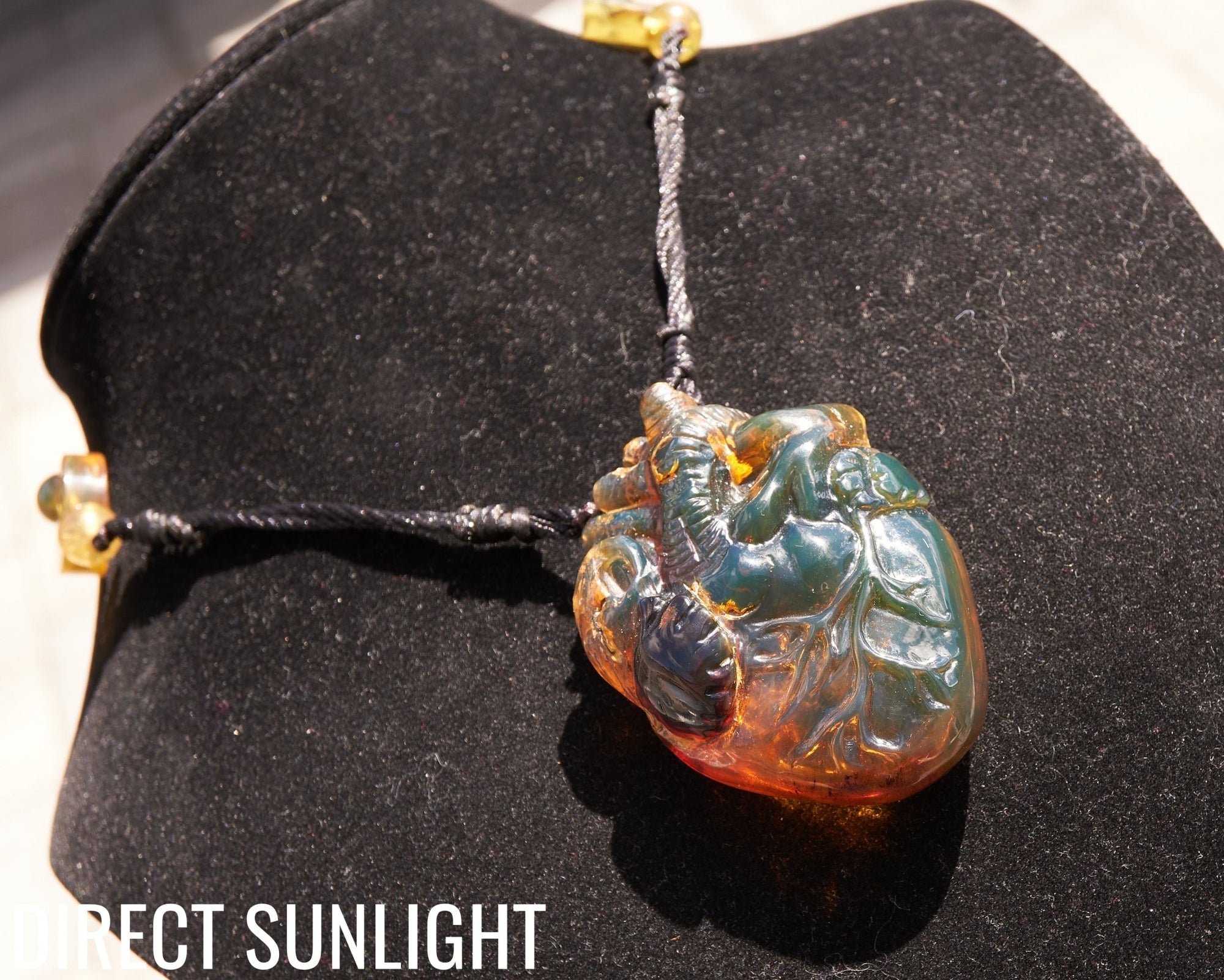 Realistic Heart Necklace made in Dominican Amber, Anatomical Shape
